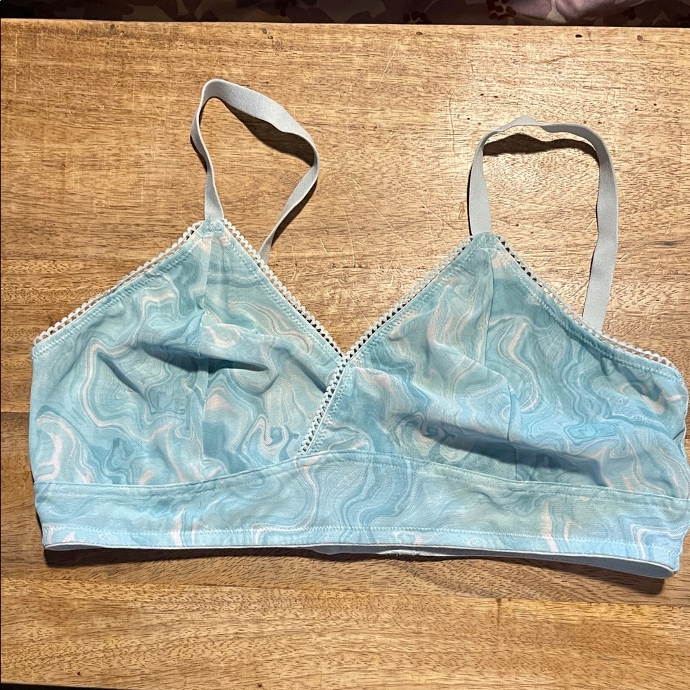 ⭐️6 for $20!⭐️ Arizona Jean Company Light Blue Marble Bra